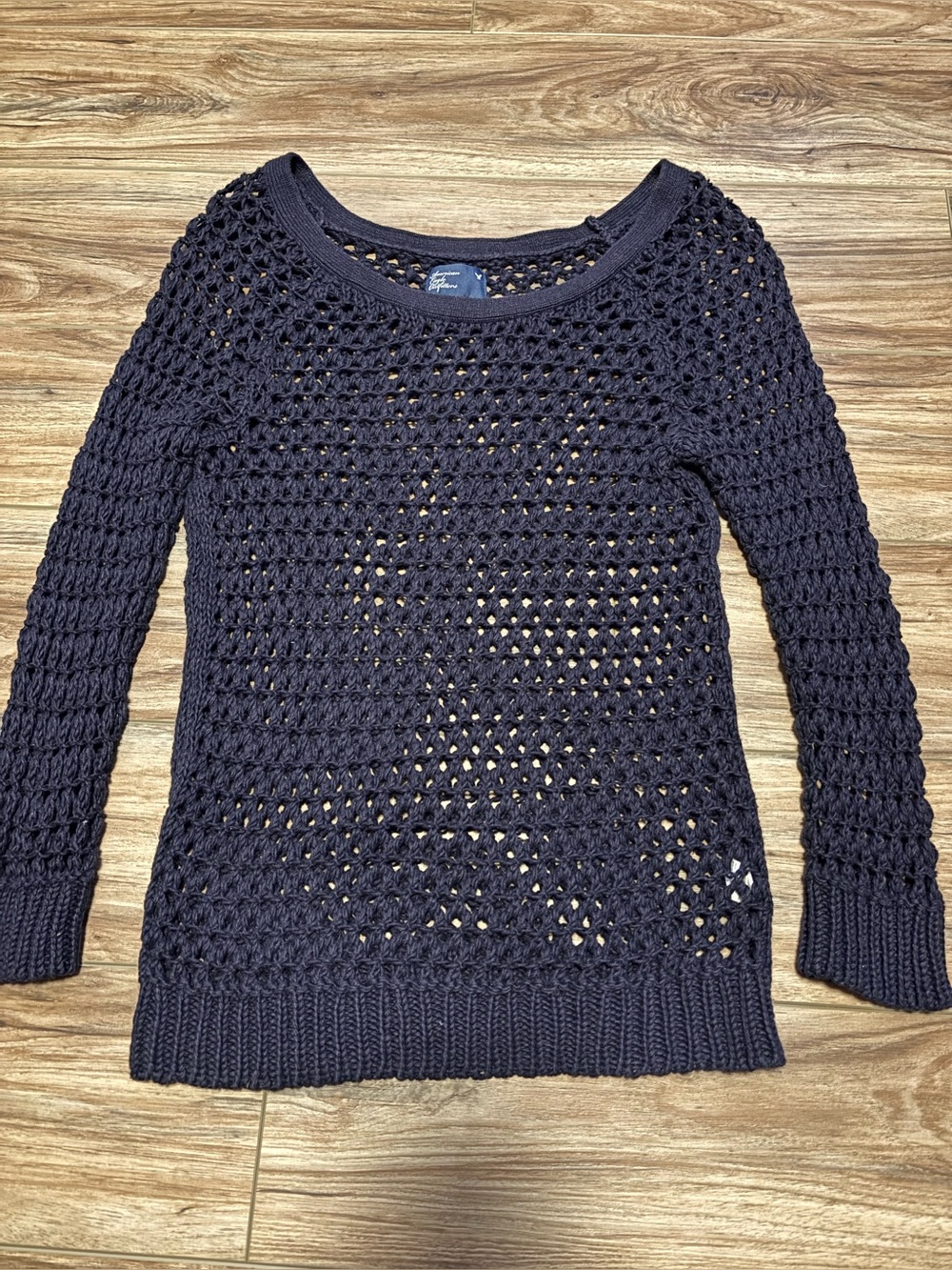 Y2K American Eagle open knit navy blue sweater size medium